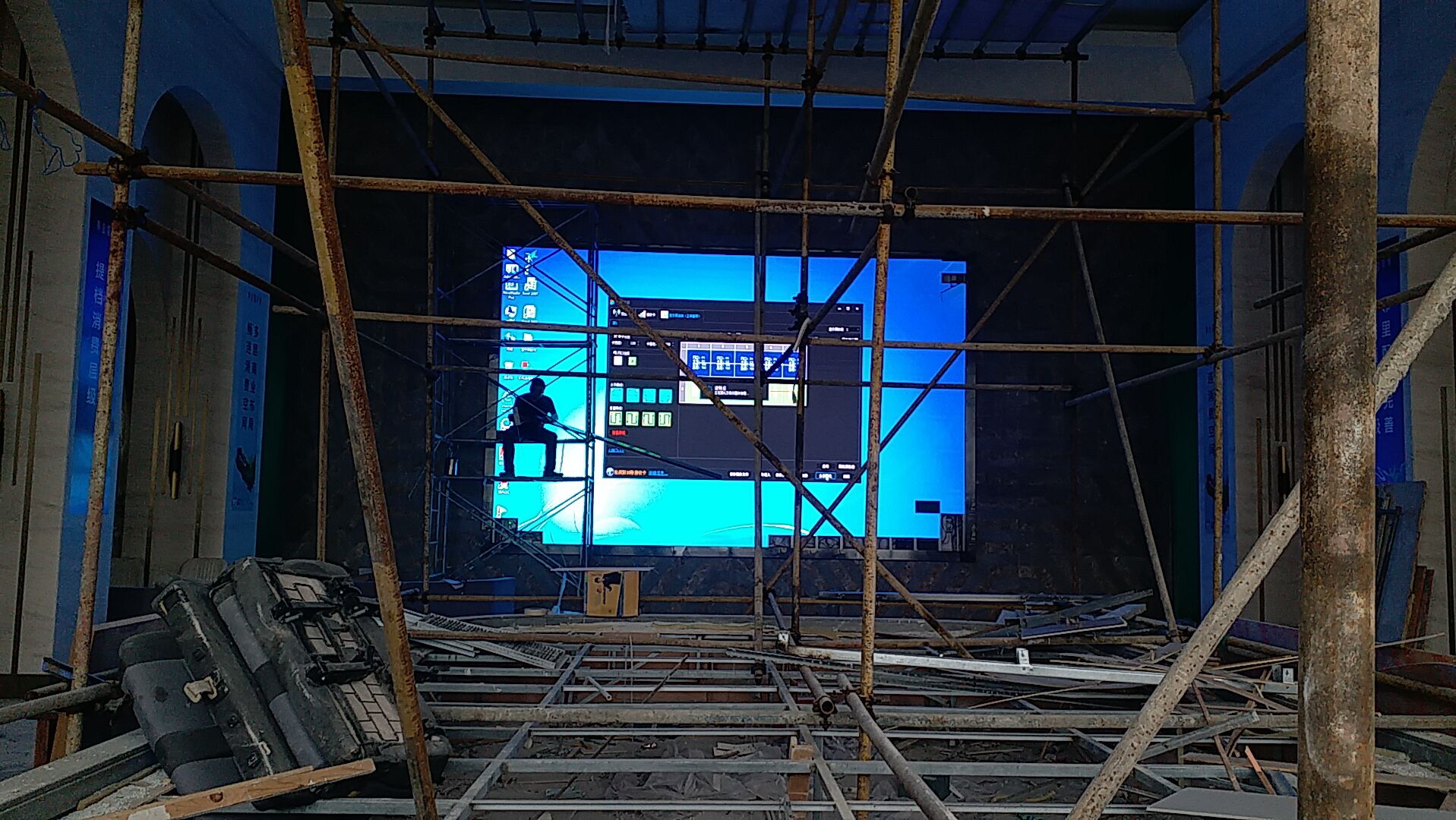 龙兴某地产D2.5全彩25平米